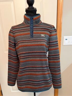Women’s L.L. Bean 4 snap mock neck pull over sweater fleece. Size medium 500757
